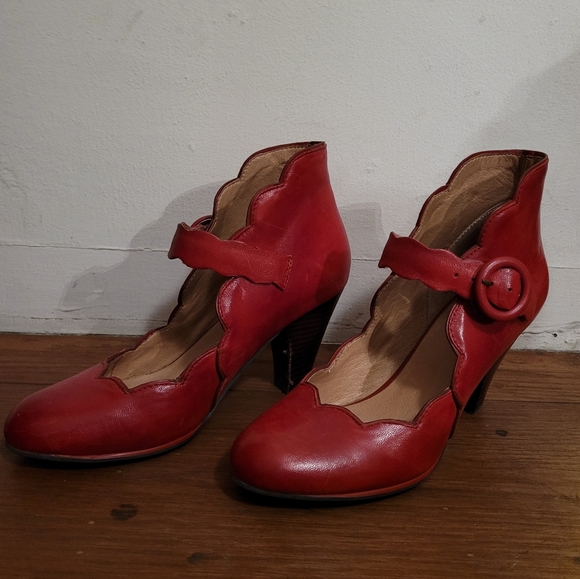 MIZ MOOZ | Women's Heels - Picture 2 of 6